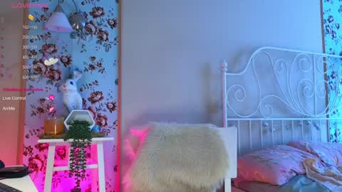Snapshot of frankiefoxie chatting on 02-01-25, 07:26 Franky online show from 02-01-25, 07:26