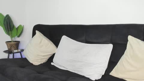 frank online show from 11-25-25, 10:10