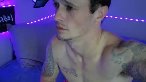 Snapshot of frankoafterdark chatting on 09-12-25, 12:11 Franco online show from 09-12-25, 12:11