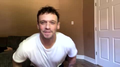 Snapshot of frankoafterdark chatting on 04-16-26, 06:52 Franco online show from 04-16-26, 06:52