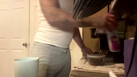 Snapshot of frankoafterdark chatting on 04-19-26, 01:49 Franco online show from 04-19-26, 01:49