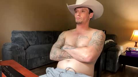 Snapshot of frankoafterdark chatting on 04-24-26, 12:40 Franco online show from 04-24-26, 12:40