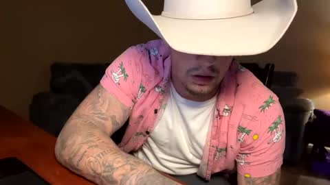 Snapshot of frankoafterdark chatting on 04-25-26, 03:31 Franco online show from 04-25-26, 03:31