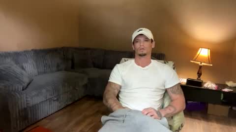 Snapshot of frankoafterdark chatting on 05-07-26, 03:17 Franco online show from 05-07-26, 03:17