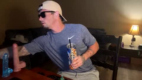 Snapshot of frankoafterdark chatting on 05-21-26, 11:23 Franco online show from 05-21-26, 11:23
