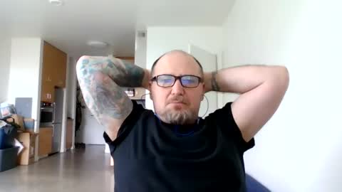 Snapshot of frankthebikemessenger chatting on 07-26-26, 01:47 frankthebikemessenger online show from 07-26-26, 01:47