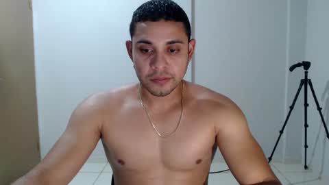 Snapshot of fransexxx69 chatting on 02-25-25, 12:25 Fransexxx online show from 02-25-25, 12:25