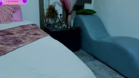 Fransheska online show from 05-27-26, 11:40