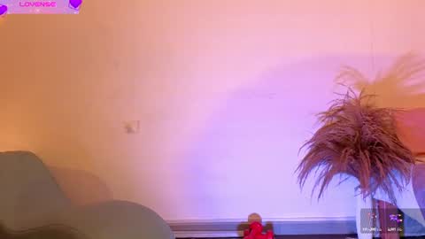 Fransheska online show from 06-20-26, 11:24