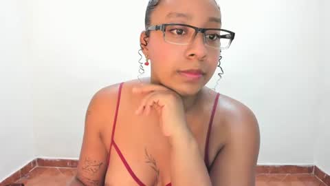 Snapshot of franyeli_9 chatting on 06-19-26, 12:15 franyeli online show from 06-19-26, 12:15