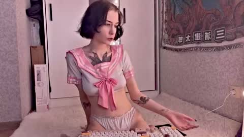 Snapshot of frau_basted chatting on 11-07-25, 08:03 mistress Bastet and mintcola online show from 11-07-25, 08:03