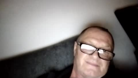 Snapshot of frauenfeind1 chatting on 02-21-25, 07:34 Wolfi online show from 02-21-25, 07:34