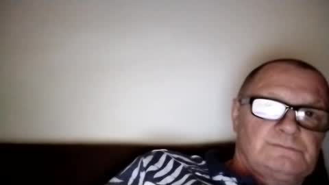 Snapshot of frauenfeind1 chatting on 09-11-25, 07:52 Wolfi online show from 09-11-25, 07:52