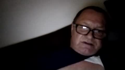 Snapshot of frauenfeind1 chatting on 10-21-25, 02:07 Wolfi online show from 10-21-25, 02:07