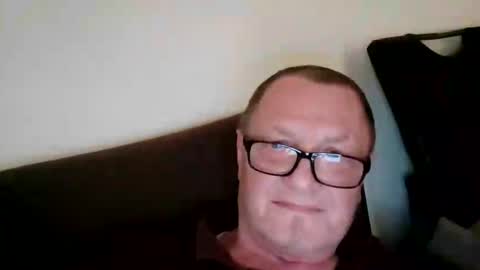 Wolfi online show from 03-25-26, 06:30