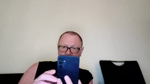 Snapshot of frauenfeind1 chatting on 07-12-26, 05:20 Wolfi online show from 07-12-26, 05:20