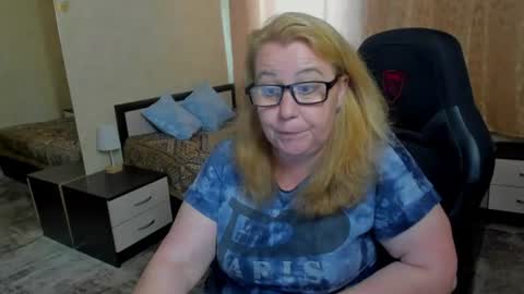 Snapshot of fraumartha chatting on 06-14-26, 01:13 FrauMartha online show from 06-14-26, 01:13
