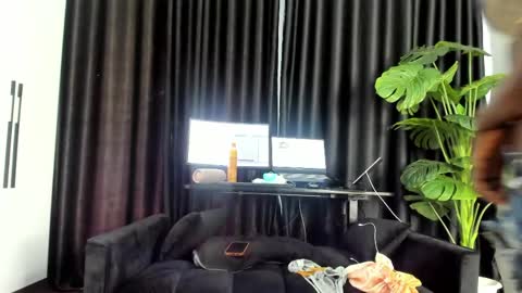 Sandra online show from 03-21-26, 04:50