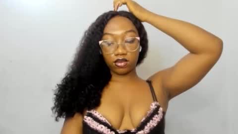 Snapshot of freaky_ebonygirl chatting on 10-01-25, 06:41 Freaky ebonygirl online show from 10-01-25, 06:41