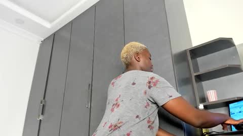 Kandy online show from 02-23-26, 09:17