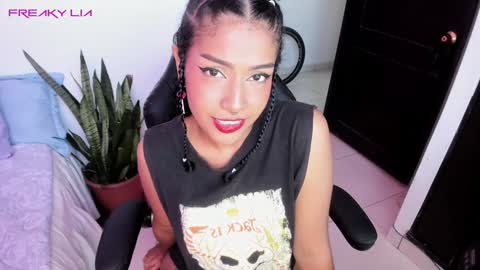 Snapshot of freaky_lia chatting on 01-25-25, 10:39 Lia Gomez online show from 01-25-25, 10:39