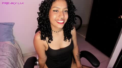Snapshot of freaky_lia chatting on 01-28-25, 02:00 Lia Gomez online show from 01-28-25, 02:00