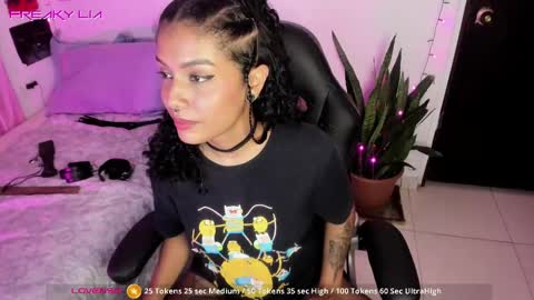 Snapshot of freaky_lia chatting on 03-07-25, 02:04 Lia Gomez online show from 03-07-25, 02:04