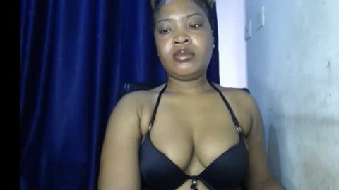 Snapshot of freaky_thickass chatting on 09-30-25, 07:57 Lily online show from 09-30-25, 07:57