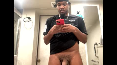 Snapshot of freakybubba chatting on 01-17-25, 01:04 Freakybubba online show from 01-17-25, 01:04