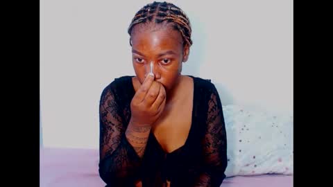 Snapshot of freakyscarlrt00 chatting on 09-14-25, 11:42 FreakyScarlet00 online show from 09-14-25, 11:42