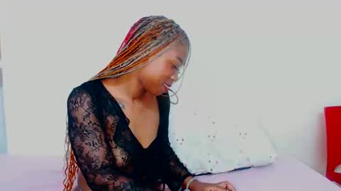 Snapshot of freakyscarlrt00 chatting on 09-24-25, 04:05 FreakyScarlet00 online show from 09-24-25, 04:05