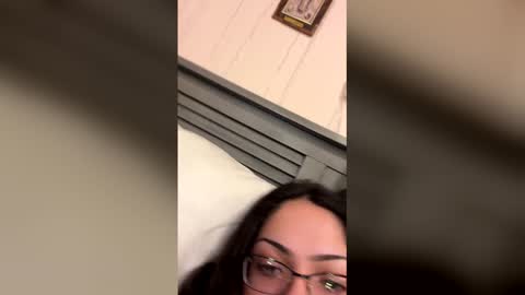 Snapshot of freakyyylatinaa chatting on 01-17-26, 07:39 freakyylatinagoddess online show from 01-17-26, 07:39