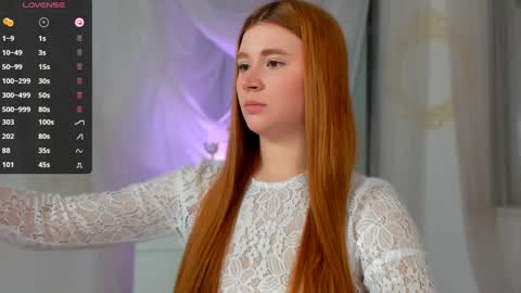 Snapshot of freckle_diyana chatting on 01-30-25, 07:18 Diyana online show from 01-30-25, 07:18