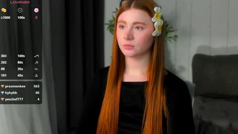 Snapshot of freckle_diyana chatting on 02-09-25, 04:14 Diyana online show from 02-09-25, 04:14