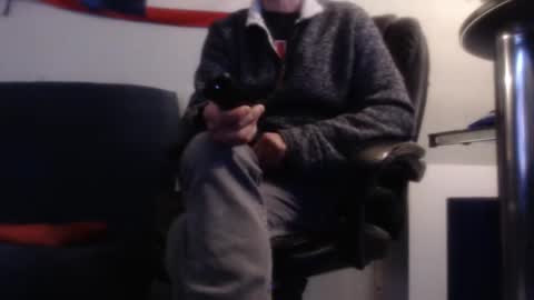 Snapshot of fred1051 chatting on 01-19-25, 04:25 yo online show from 01-19-25, 04:25