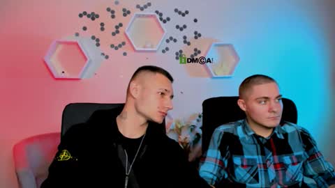 Snapshot of fred_strong chatting on 11-20-25, 11:32 Freddy online show from 11-20-25, 11:32