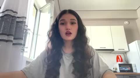 Snapshot of fredamedora chatting on 07-04-26, 05:13 Mia online show from 07-04-26, 05:13