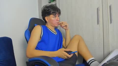 Snapshot of fredd_cs chatting on 11-07-25, 07:03 fredd_cs online show from 11-07-25, 07:03