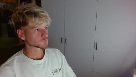 Frederick Perin online show from 11-21-25, 01:54