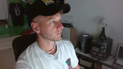 Frederick Perin online show from 07-10-26, 01:14