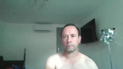 fredodu41 online show from 09-25-25, 04:32