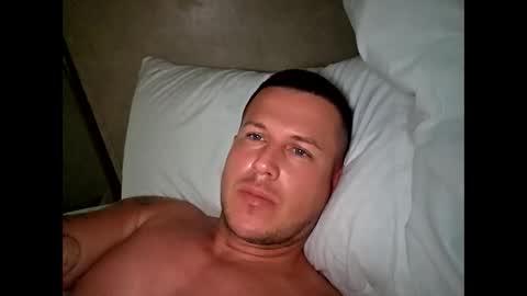 fredwilliam26 online show from 10-22-25, 02:50
