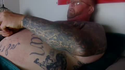 Snapshot of freebird739 chatting on 11-19-25, 08:36 Freebird739 online show from 11-19-25, 08:36