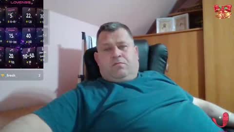 Snapshot of freeboy80180 chatting on 02-27-25, 06:42 freeboy80180 online show from 02-27-25, 06:42