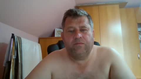 Snapshot of freeboy80180 chatting on 09-10-25, 03:23 freeboy80180 online show from 09-10-25, 03:23