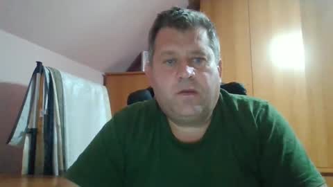 Snapshot of freeboy80180 chatting on 09-19-25, 06:08 freeboy80180 online show from 09-19-25, 06:08