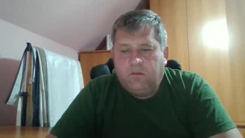 Snapshot of freeboy80180 chatting on 09-23-25, 05:27 freeboy80180 online show from 09-23-25, 05:27