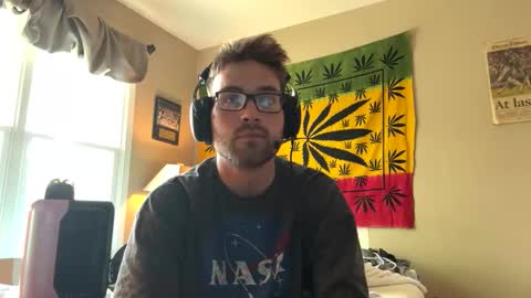 freezeskiii online show from 09-22-25, 07:05