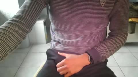 Snapshot of french_666999 chatting on 01-09-25, 12:41 French 666999 online show from 01-09-25, 12:41