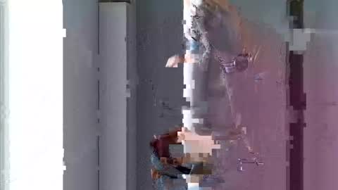 Snapshot of french_666999 chatting on 01-22-25, 01:21 French 666999 online show from 01-22-25, 01:21